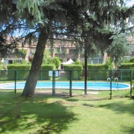 Alojamientos Castellana Jardin 1 Y 2 Parking Y Piscina Gratis!! Burgo Eksteriør billede